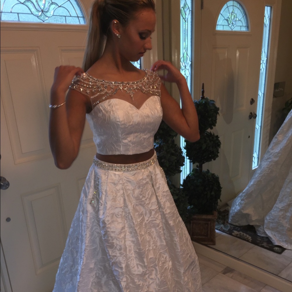 Prom dress